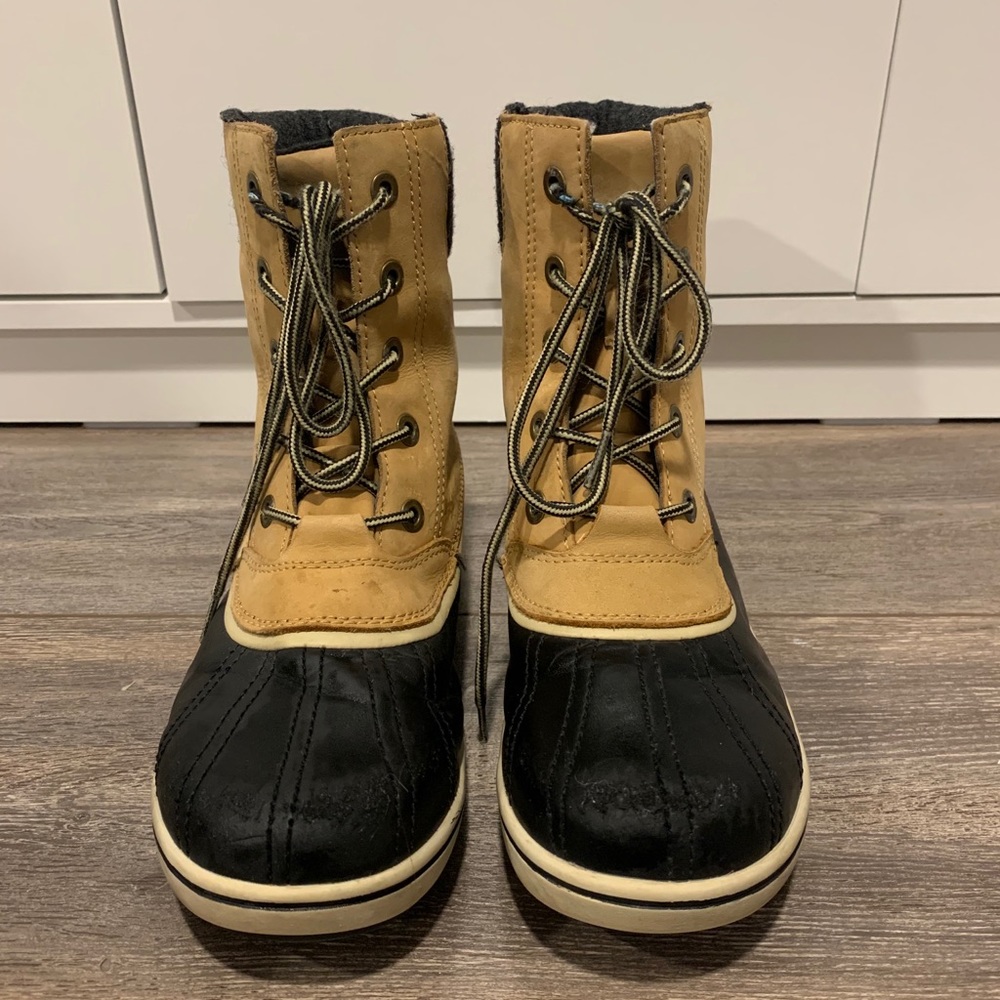 Winter boots